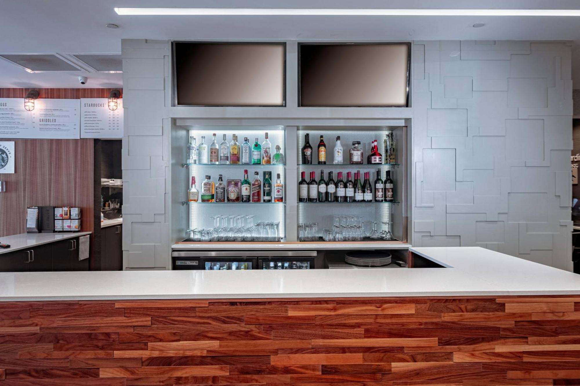 Courtyard By Marriott Toledo West Hotel Bagian luar foto