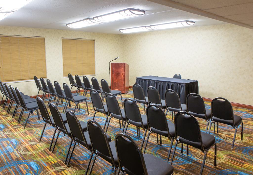 Courtyard By Marriott Toledo West Hotel Bagian luar foto