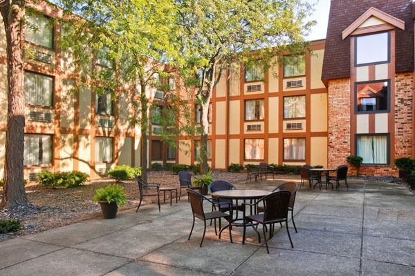 Courtyard By Marriott Toledo West Hotel Bagian luar foto